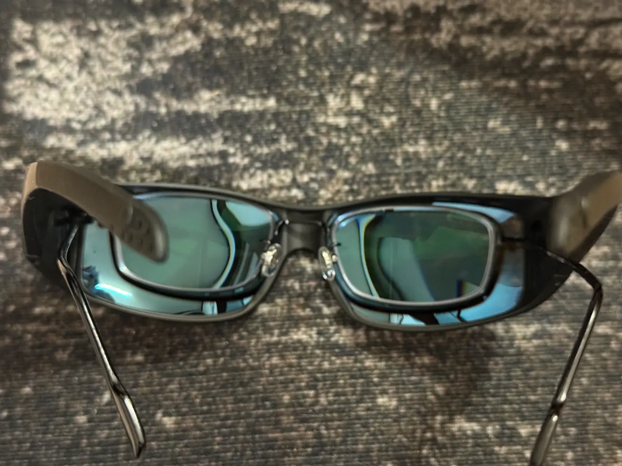 ぼくが買ったオーバーサングラスは当たりだった！