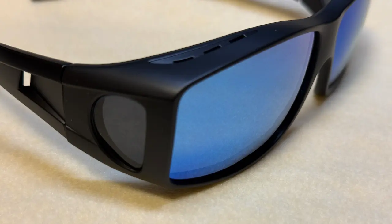 オーバーサングラスの花粉ブロック